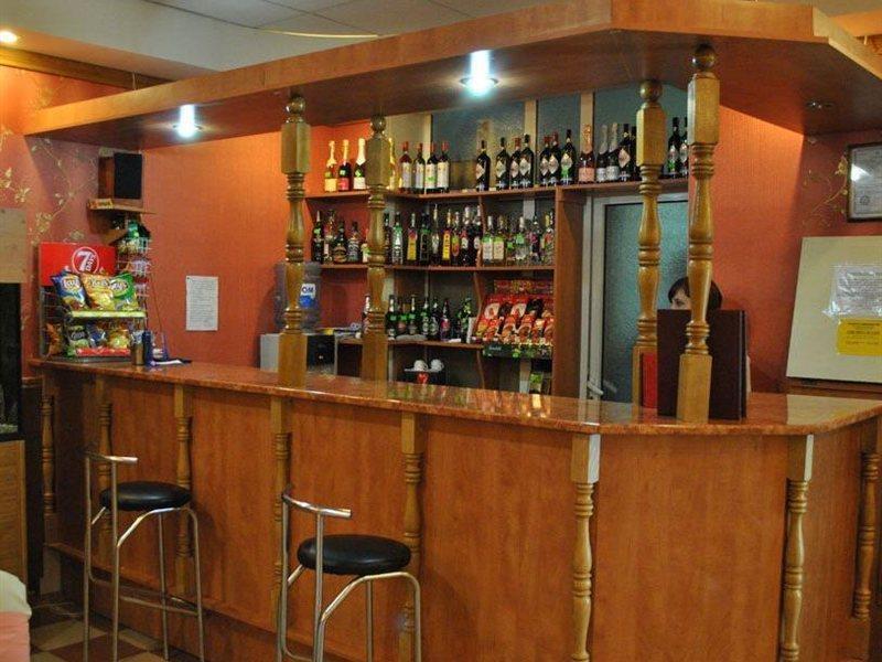 Lidolux Bed & Breakfast Balti Restaurant bilde